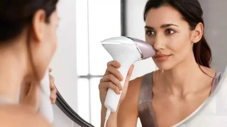 Depilator Philips IPL Lumea BRI949/00 + Trymer