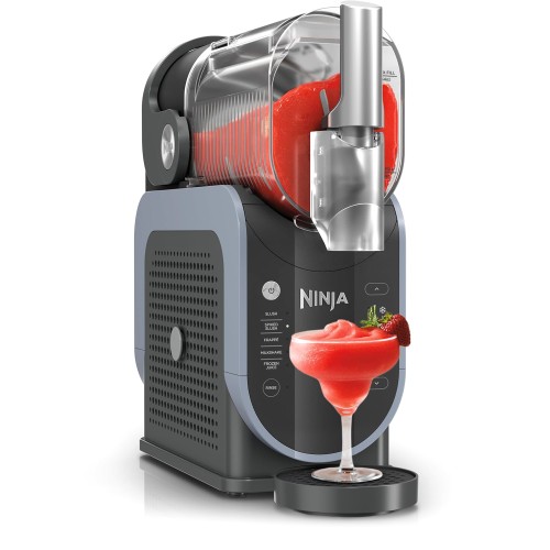 Maszynka do napojow mrozonych Ninja Slushi szara czarna z czerwonym napojem i szklanka