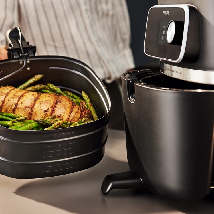 Frytkownica beztluszczowa Philips Airfryer Combi XXL z jedzeniem