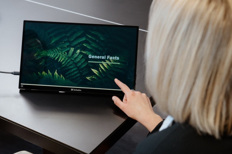 Przenośny monitor dotykowy VERBATIM PMT-15-4K 15.6" 3840x2160px IPS