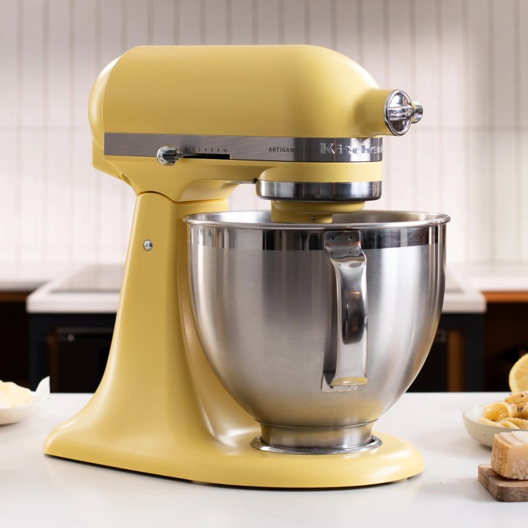 Robot Kuchenny KitchenAid Artisan 5KSM195PSEBT Butter Maślany