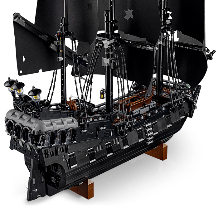 LEGO ICONS 10365 Statek piracki kapitana Jacka Sparrowa