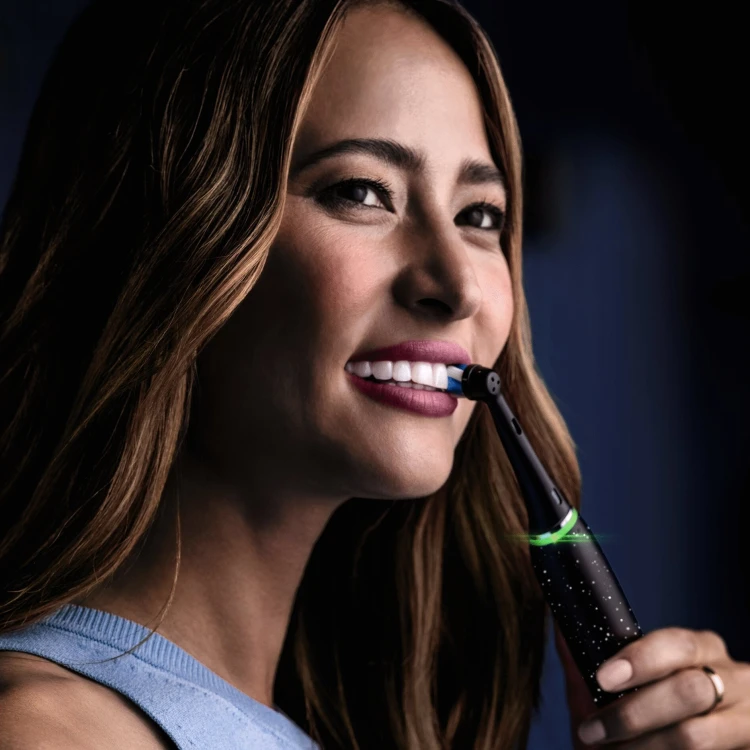 Szczoteczka Magnetyczna do zębów Oral-B iO Series 10 Black Special
