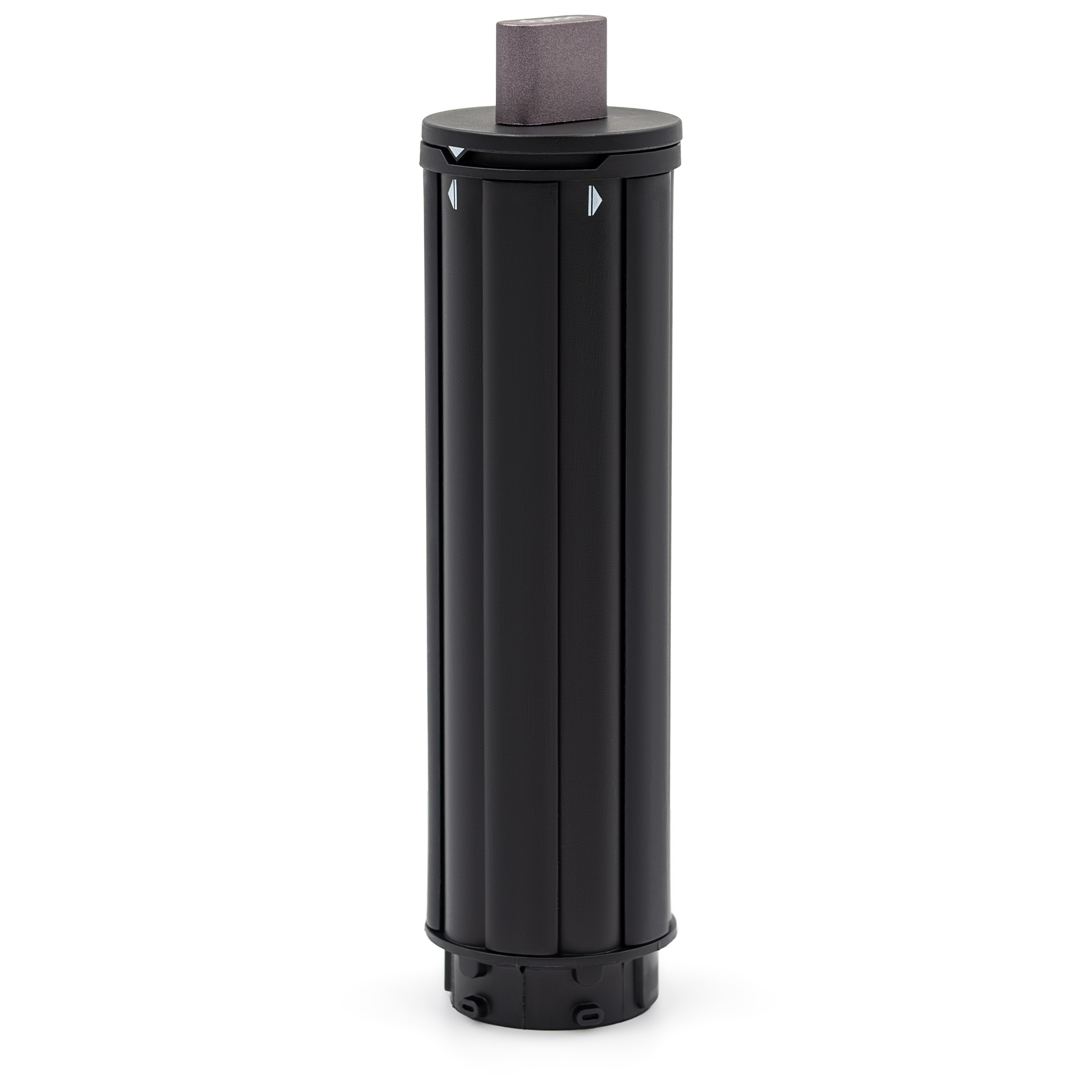 Grubsza końcówka cylindryczna 40mm do Dyson Airwrap w kolorze czarnym. Posiada charakterystyczne pionowe żłobienia, białe strzałki kierunkowe oraz fioletowe wykończenie na szczycie. Zdjęcie na białym tle w ujęciu od przodu.
