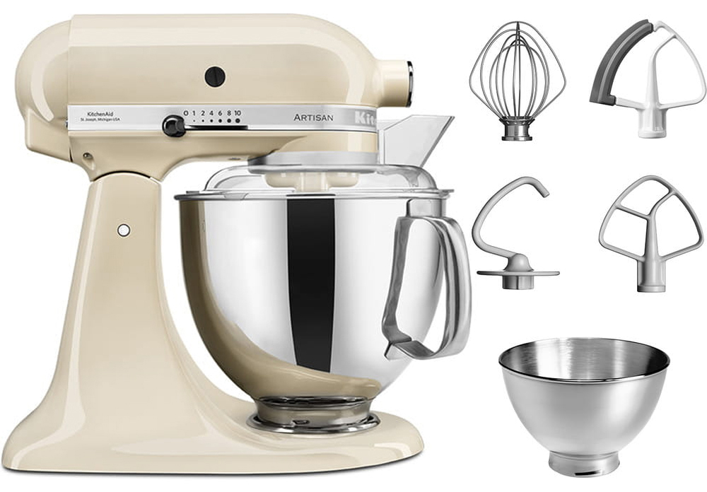 Kremowy robot kuchenny KitchenAid Artisan 5KSM175PSEAC ze lśniącą metalową misą i osłoną. Obok, w układzie pionowym, widoczny jest komplet pięciu akcesoriów, w tym dodatkowa misa ze stali nierdzewnej.