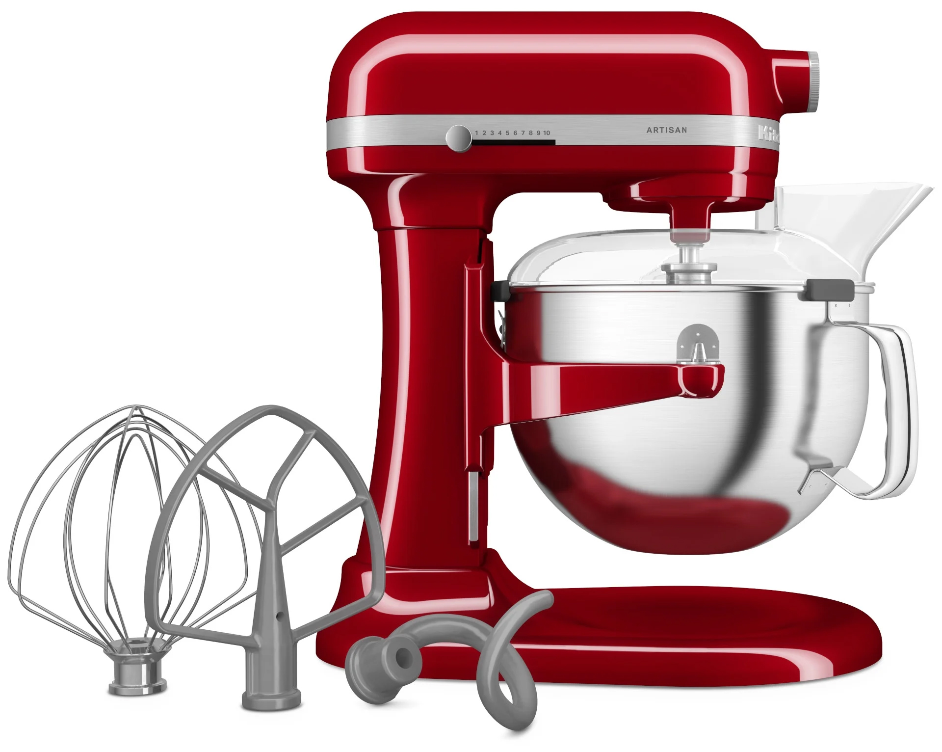 Czerwony robot planetarny KitchenAid Artisan 5KSM60SPXEER z kompletem akcesoriów na białym tle. Zdjęcie przedstawia mikser z podnośnikiem, stalową misę z osłoną oraz leżące obok rózgę, mieszadło i hak. Widoczny jest boczny panel sterowania z suwakiem prędkości.