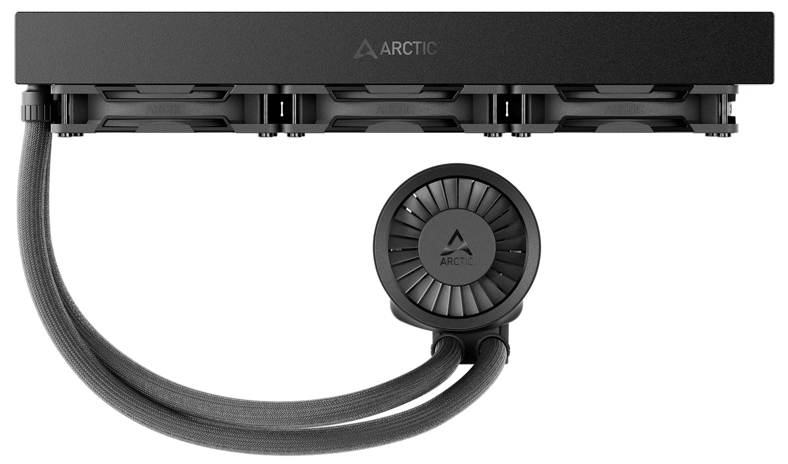 Chłodzenie wodne Arctic Liquid Freezer III Pro 360 ukazane w widoku od góry na białym tle. Długi, czarny radiator z logo ARCTIC ułożony jest poziomo w górnej części kadru. Poniżej znajduje się okrągła bloko-pompa z turbinowym wirnikiem, którą łączą z lewą stroną radiatora dwa wygięte w łuk węże w tekstylnym oplocie.
