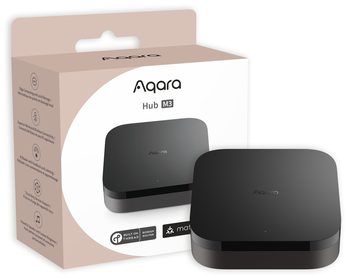 Ciemnoszara jednostka centralna Aqara Hub M3 obok swojego fabrycznego opakowania. Urządzenie ma minimalistyczny, kwadratowy kształt z zaokrąglonymi krawędziami. Na pudełku widoczne są oznaczenia technologii Matter i Thread. Zdjęcie produktowe na białym tle.