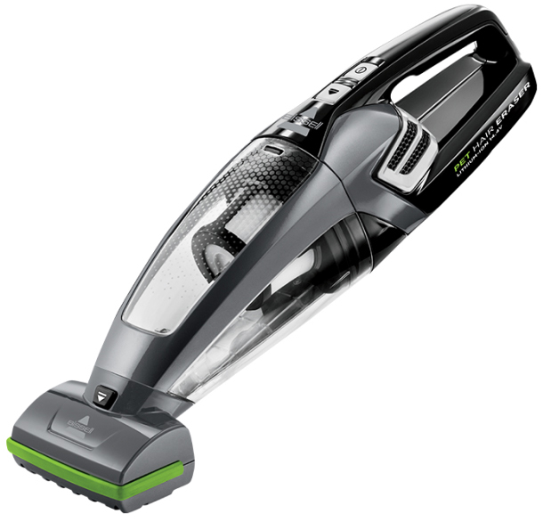 Czarno-szary odkurzacz ręczny Bissell Pet Hair Eraser 2278N ujęty pod kątem na białym tle. Widoczna jest nakładana turboszczotka z jasnozielonym elementem, przezroczysty pojemnik na kurz z filtrem oraz uchwyt z przyciskiem zasilania i napisem informującym o napięciu 14.4V.