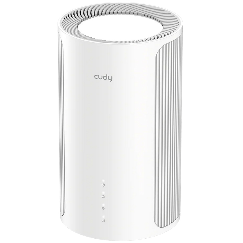 Biały, cylindryczny router Cudy P2 5G Wi-Fi 6 z pionowymi żłobieniami na bokach, widok z przodu na białym tle. Na obudowie widoczne jest logo marki oraz cztery świecące diody sygnalizacyjne informujące o stanie pracy urządzenia i zasięgu sieci. Górę wieńczy okrągły grill wentylacyjny.