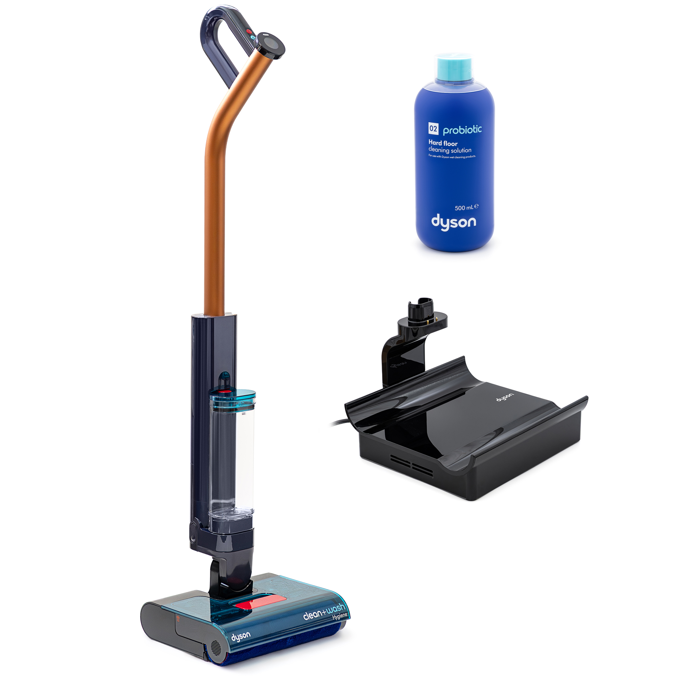 Bezprzewodowy mop elektryczny Dyson Clean + Wash Hygiene w kolorze granatowo-miedzianym, przedstawiony w zestawie z niebieską butelką płynu do podłóg oraz czarną stacją dokującą. Całość pokazana na czystym, białym tle.