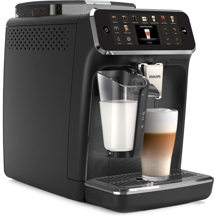 Czarny ekspres automatyczny Philips 5500 LatteGo, widoczny pod kątem. Ma dotykowy ekran i zamontowany z lewej strony pojemnik na mleko. Pod wylewką stoi szklanka z kawą latte macchiato.