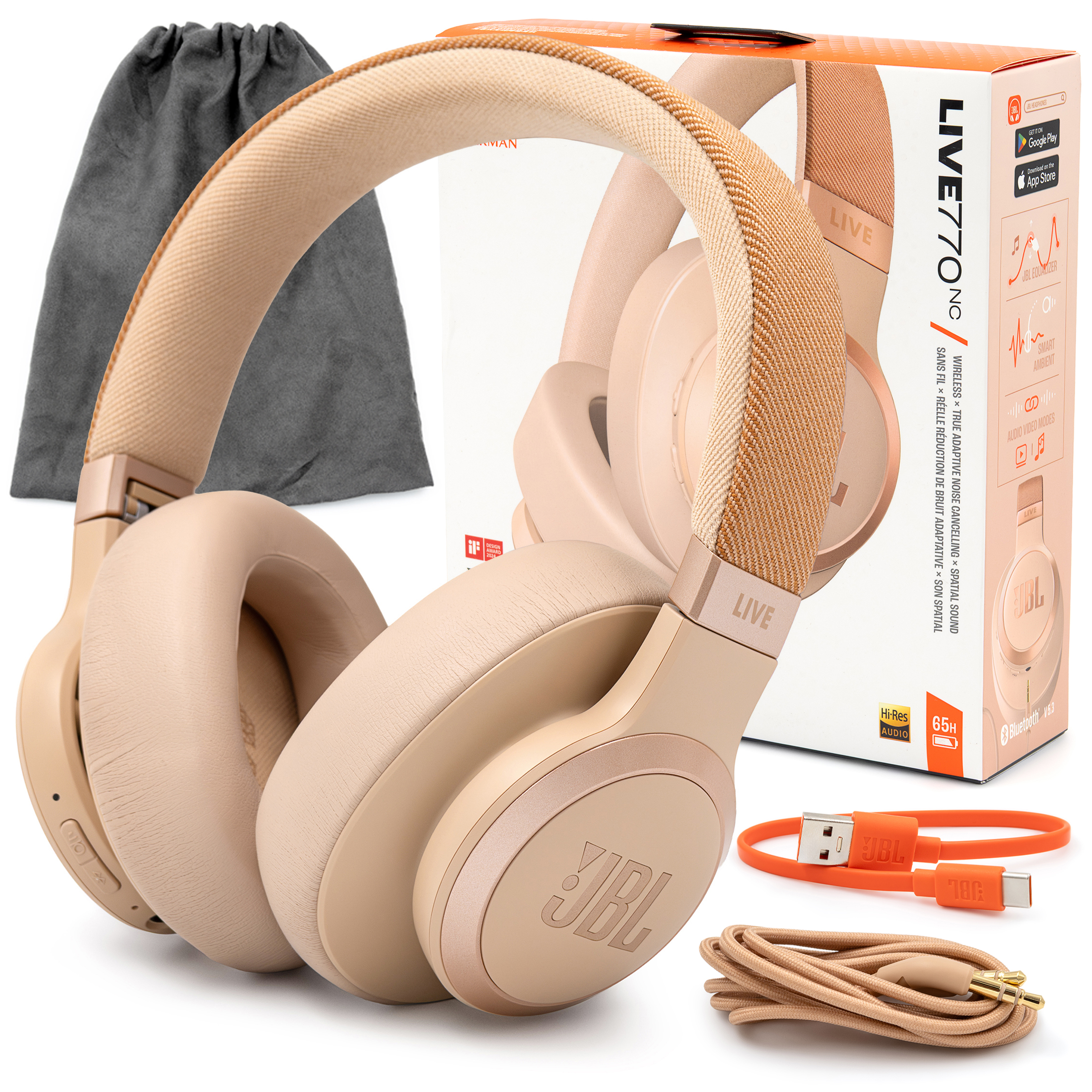 Piaskowe słuchawki JBL Live 770NC z tkaninowym pałąkiem, pokazane obok fabrycznego pudełka. Zestaw zawiera szare etui materiałowe, pomarańczowy przewód USB oraz beżowy kabel audio. Na opakowaniu widoczne są oznaczenia modelu i ikona baterii wskazująca 65 godzin pracy.